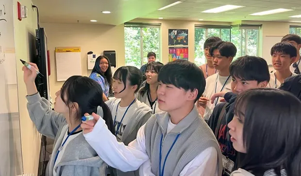 EMK探究 オンラインでの探究学習の様子