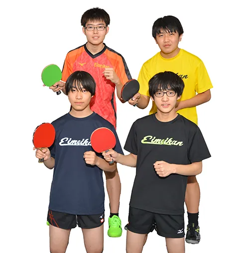 バドミントン部のサムネイル